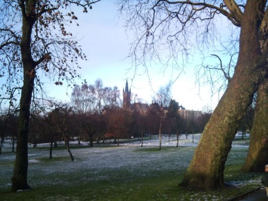 A view of the University of Glasgow from Kelvingrobe Park